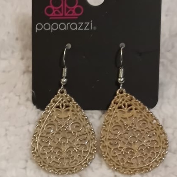 paparazzi Jewelry - Indie Idol Earrings NWT